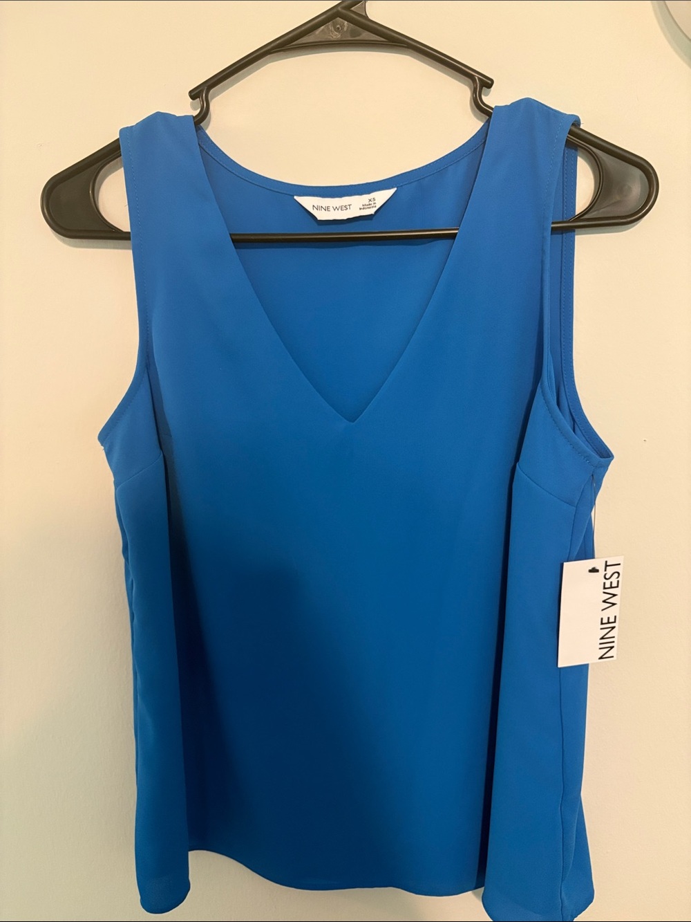 Nine West Royal Blue V-Neck Sleeveless Top